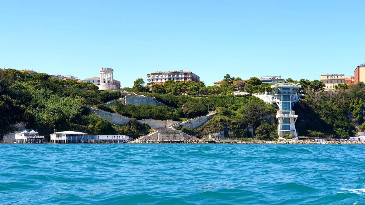 Melodie Del Conero - Nuovo Bilocale, In Posizione Strategica Villa Castelfidardo Luaran gambar